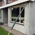 Na opnieuw stukadoren van entree/voorgevel